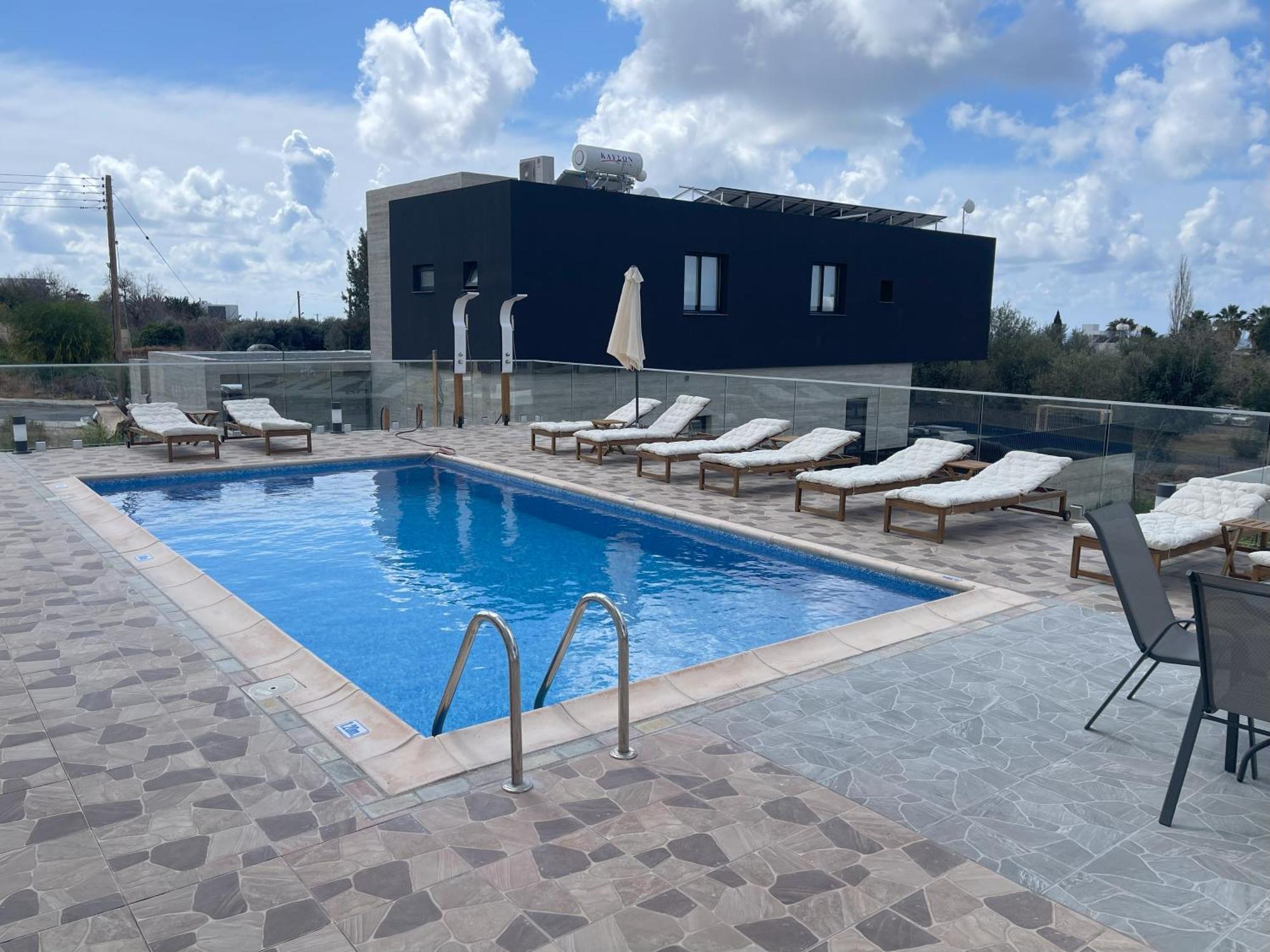 Arf Apartments - With Jacuzzi At The Complex Emba Экстерьер фото