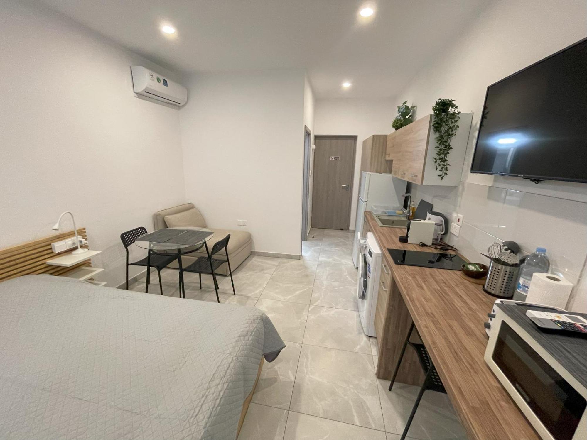Arf Apartments - With Jacuzzi At The Complex Emba Экстерьер фото