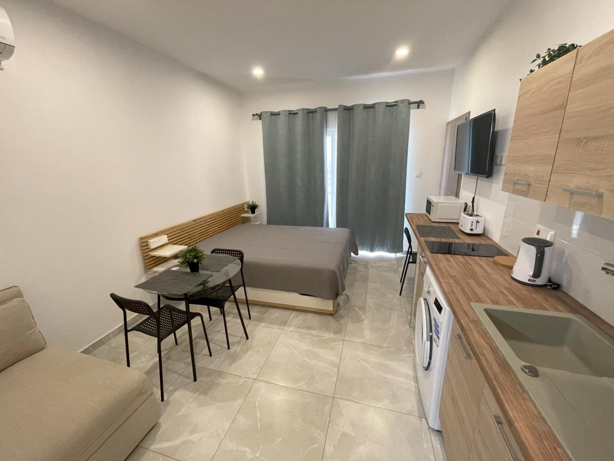 Arf Apartments - With Jacuzzi At The Complex Emba Экстерьер фото